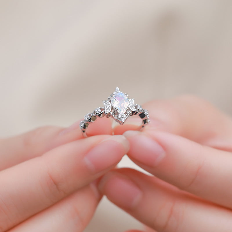 Planderful Everyday Genie Ring – Light Luxury Blue Moonlight Silver