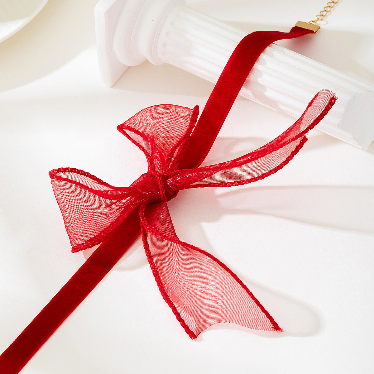 Planderful Vienna Verve Necklace – Elegant Red Bow Design