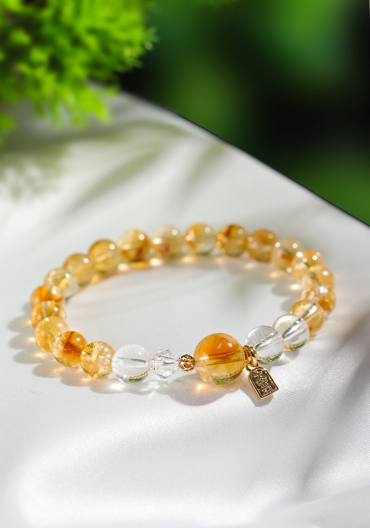 Planderful Fortune's Favor Bracelet – Natural Yellow Crystal for Good Luck