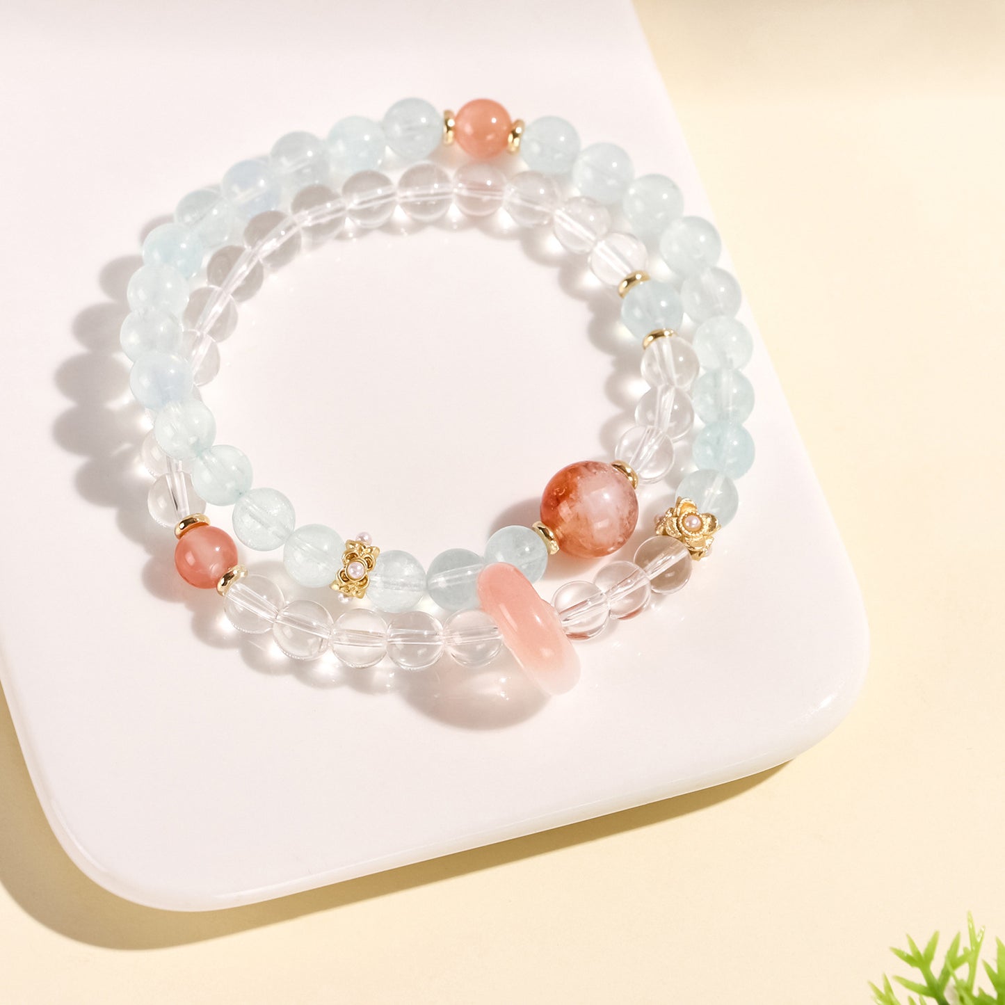 Planderful Fortune's Favor Bracelet – Elegant Crystal and Agate Design