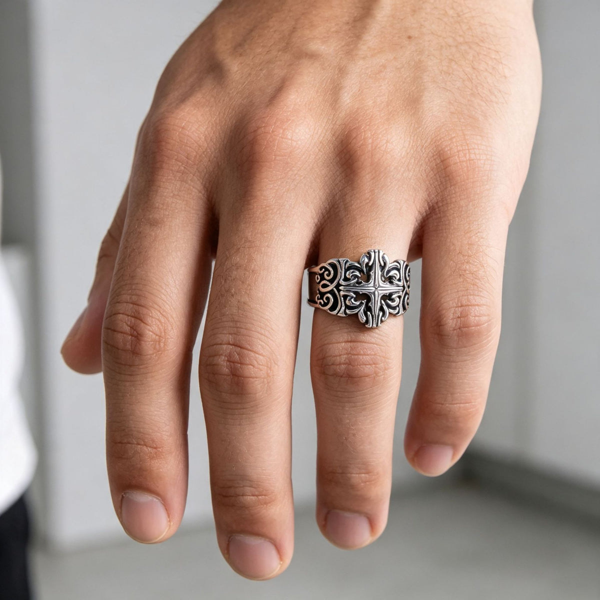 Classical Pattern – Titanium Steel Ring – Men's Literary & Ring
