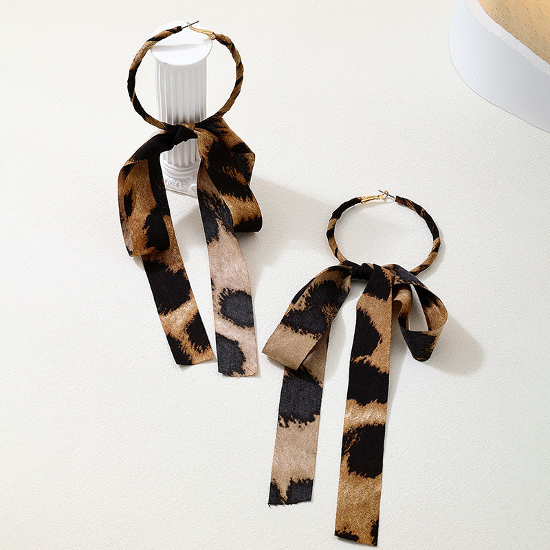Planderful Vienna Verve Earrings – Fashionable Leopard Print Design