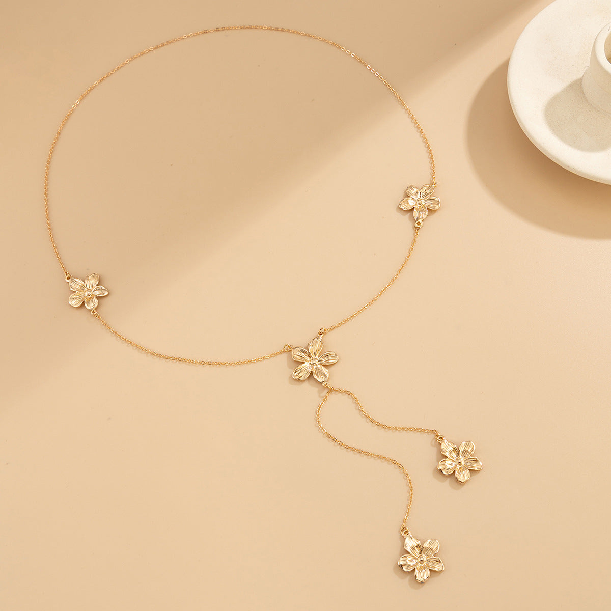 Metal Flower Tassel Y-Necklace