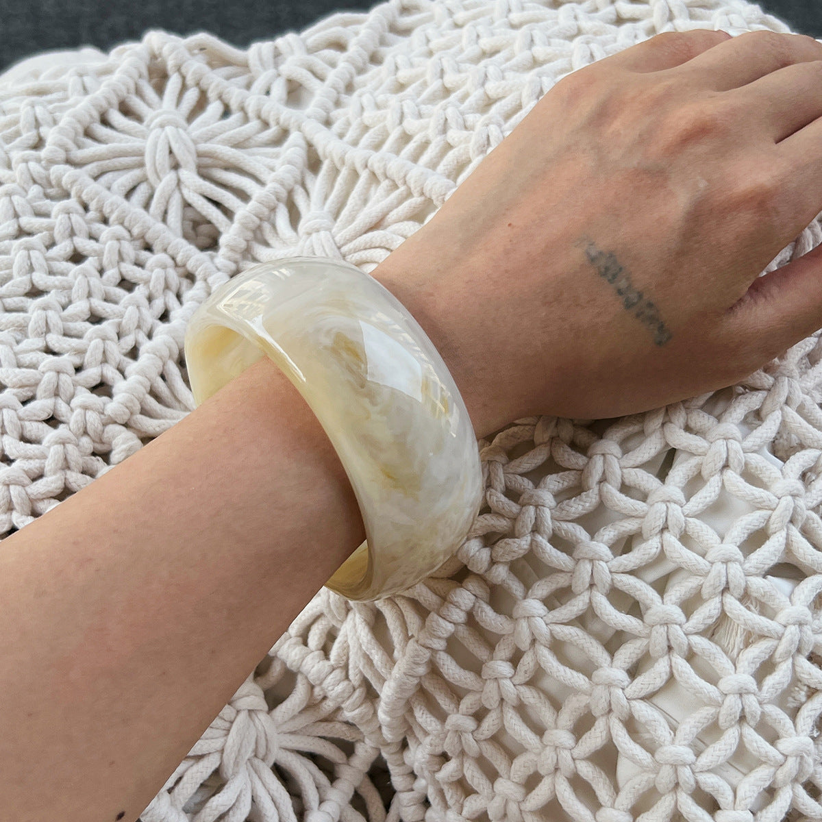 Exaggerated Smudged Special-Shaped Bracelet Geometric Translucent Bracelet