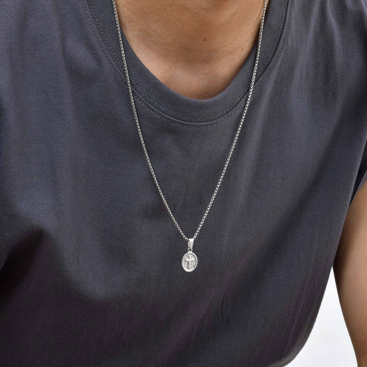 Vintage Cross Medallion Pendant — Three Finishes