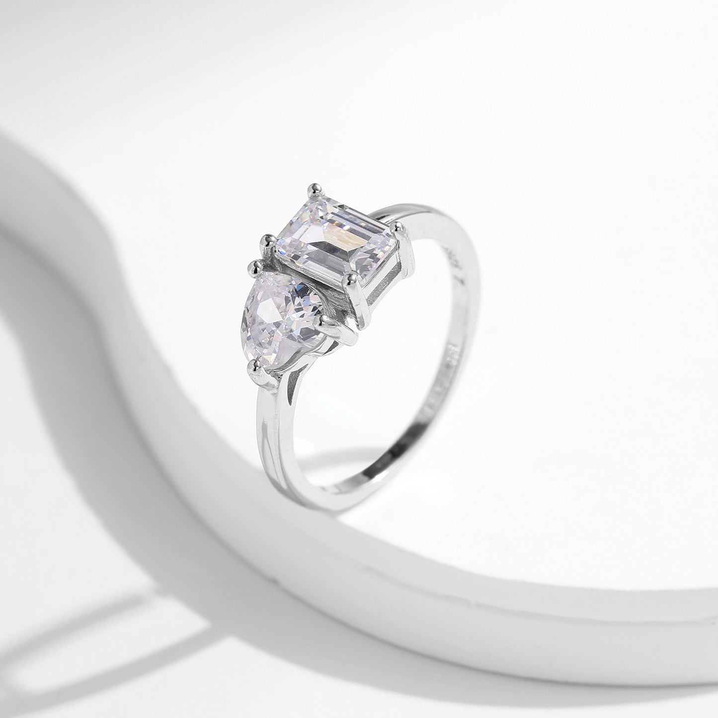 Emerald Cut Sterling Silver Heart-Shaped Zircon Ring for Women