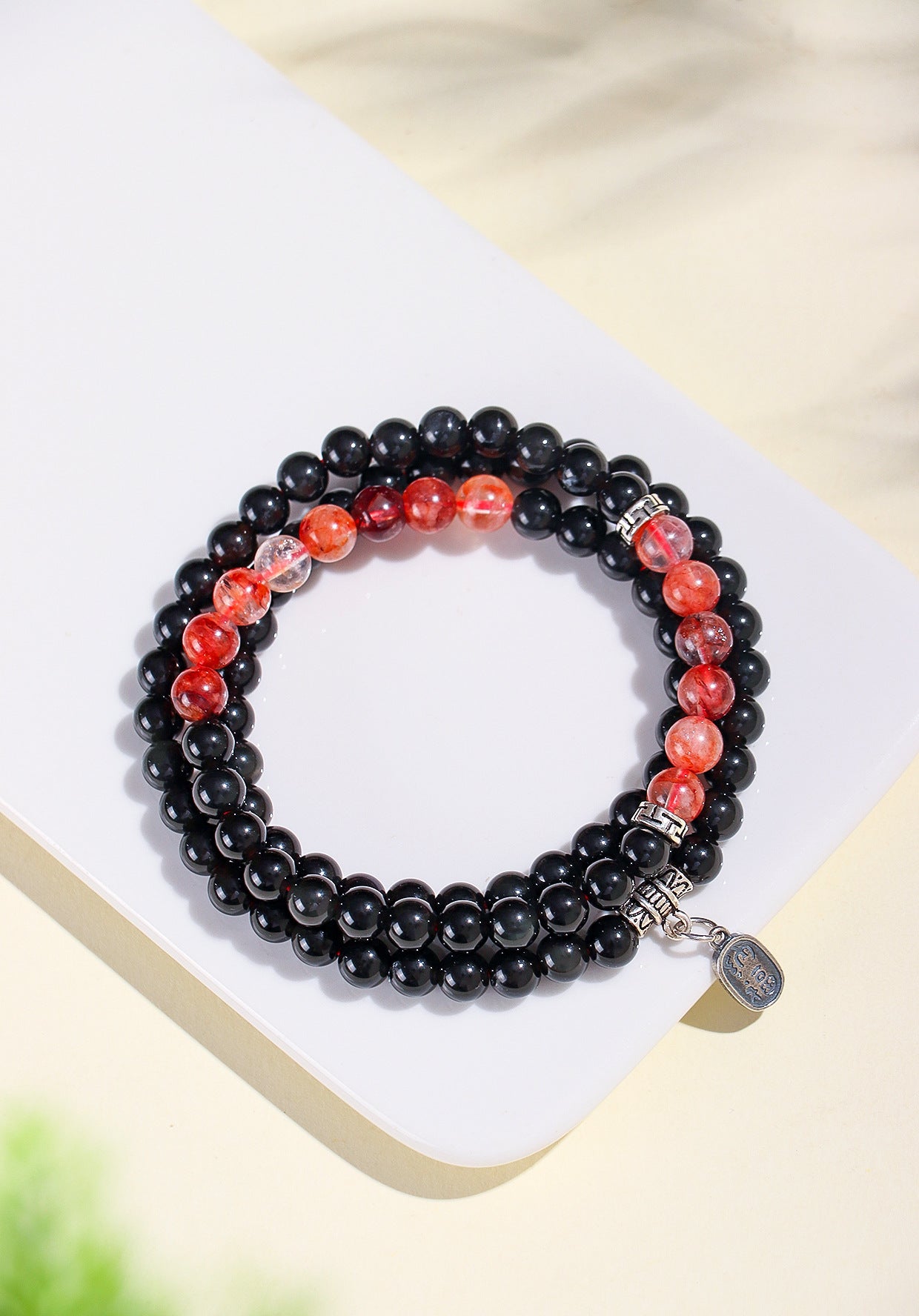 Planderful Fortune's Favor Bracelet – Elegant Obsidian Beaded Design