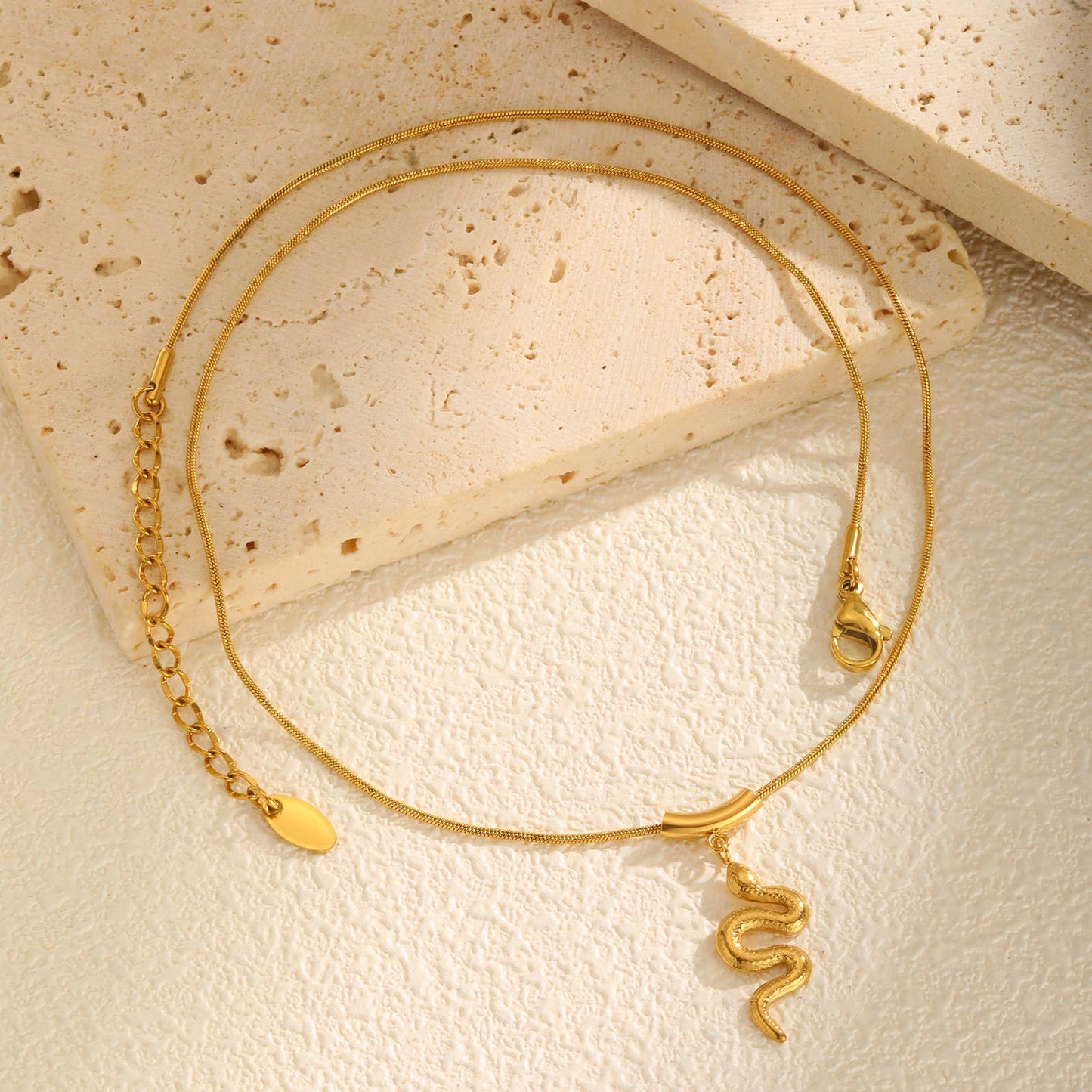 Stainless Steel Gold-Plated Round Snake Chain Snake Pendant Necklace Women Wind