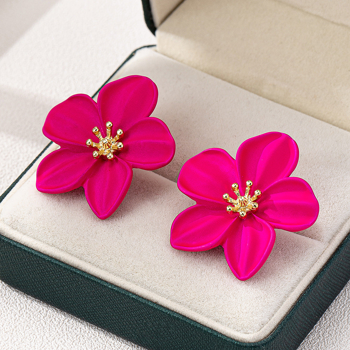 Planderful Vienna Verve Earrings Set – Elegant Luxury Metal Flower Design