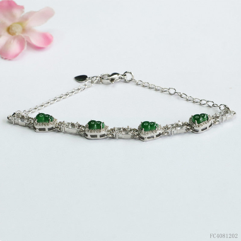 Jadeite Gourd 5*7 mm Bracelet