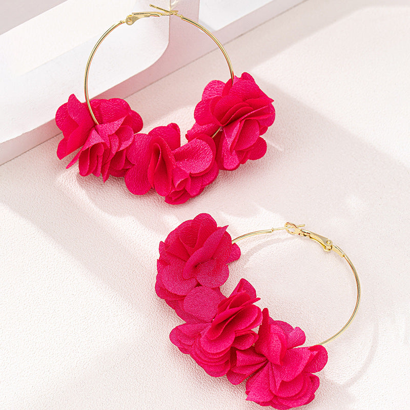 Planderful Vienna Verve Earrings – Chic Metal Circle Design