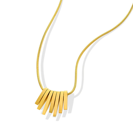 Luxury Geometric Gold Pendant Necklace - Small Square Design