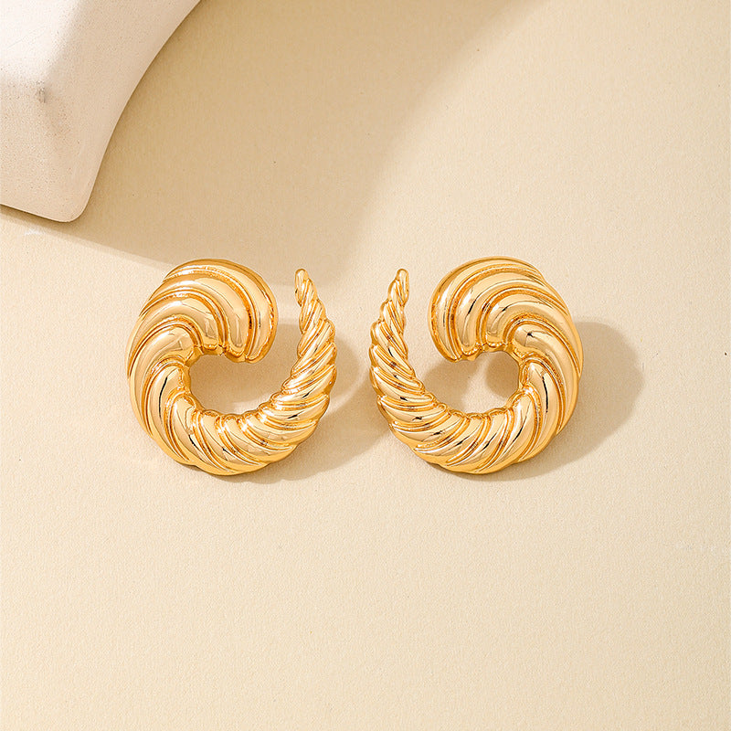 Planderful Vienna Verve Earrings – Fashionable Retro Metal Spiral Design