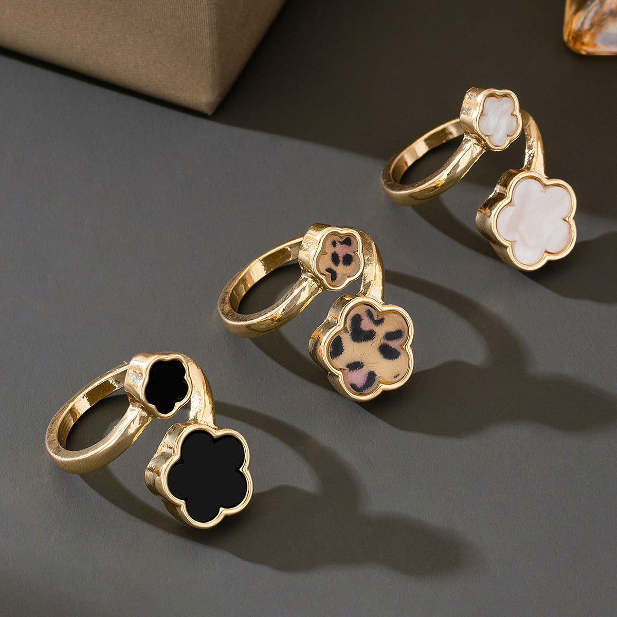 Elegant Leopard Print Bracelet and Ring Set for Women