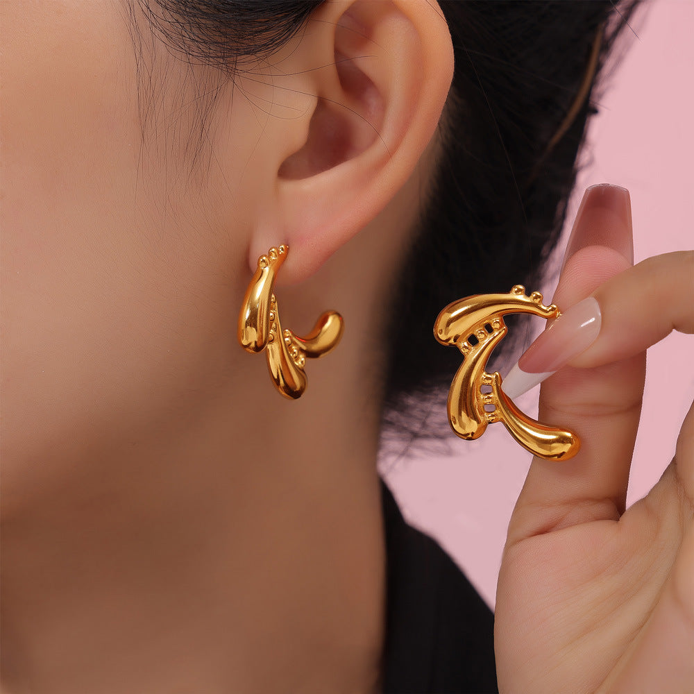 Vintage Swirl Water Drop Gold-Plated Stud Earrings