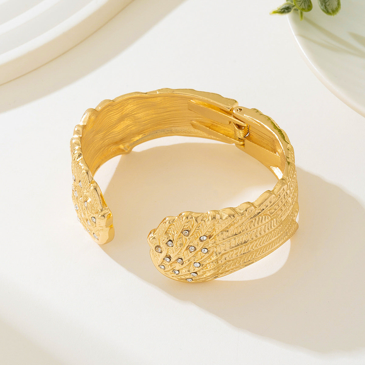 Planderful Vienna Verve Bracelet – Adjustable Metal Design with Diamond Accents