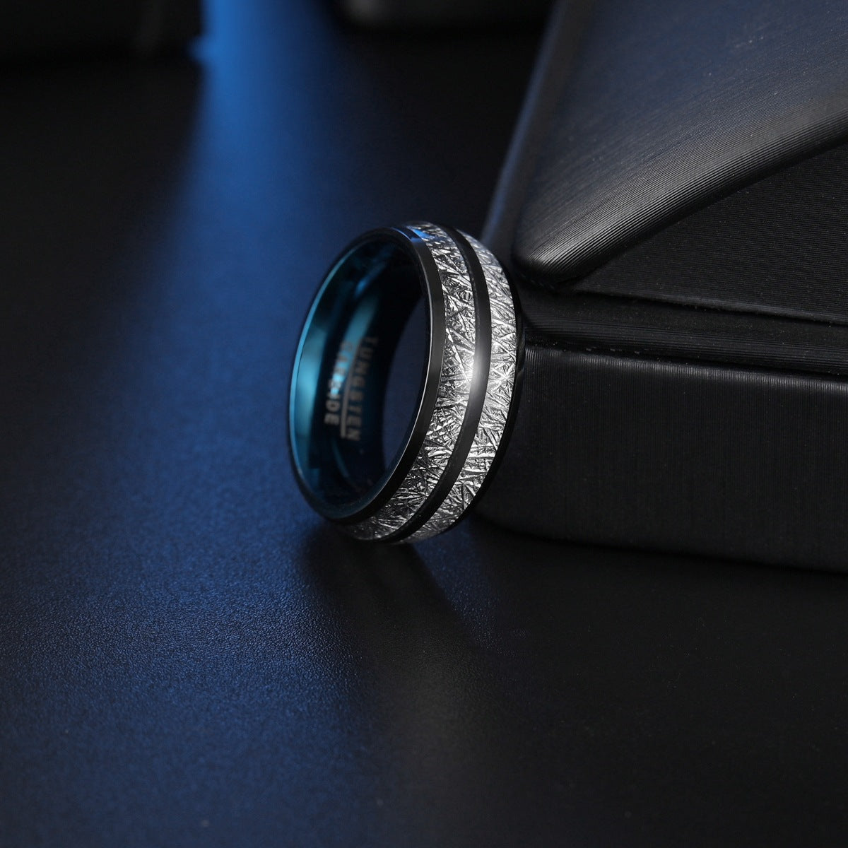 Men's Tungsten Gold Ring - Stylish Ice Foil Design