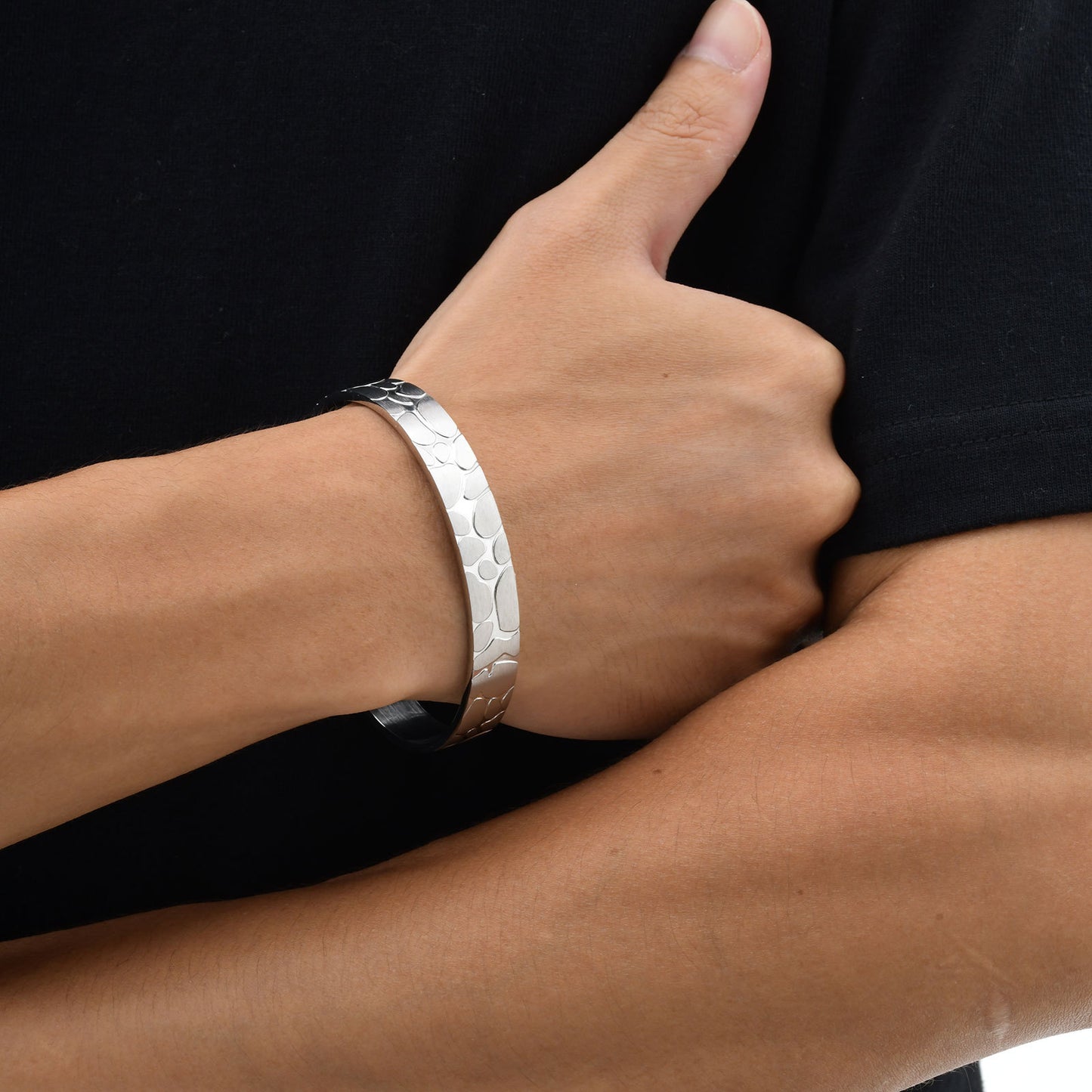 Planderful Mens Stainless Steel C Shaped Bracelet Pattern