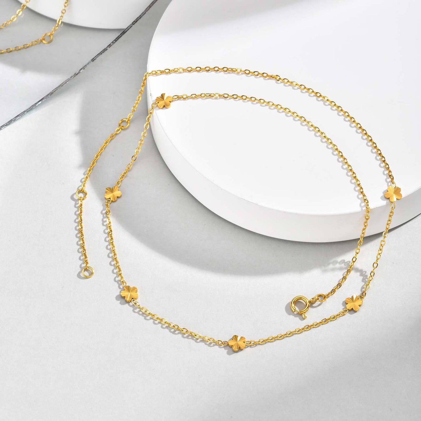Stainless Steel Version Design Sexy Literary Flower Necklace Gold