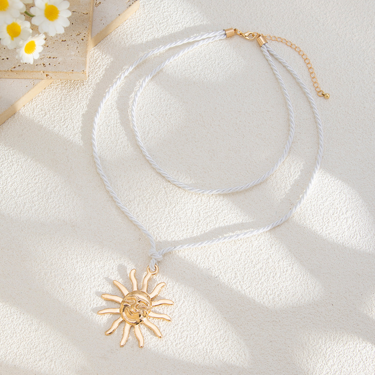 Planderful Vienna Verve Necklace – Chic Smiley Face Sunflower Design