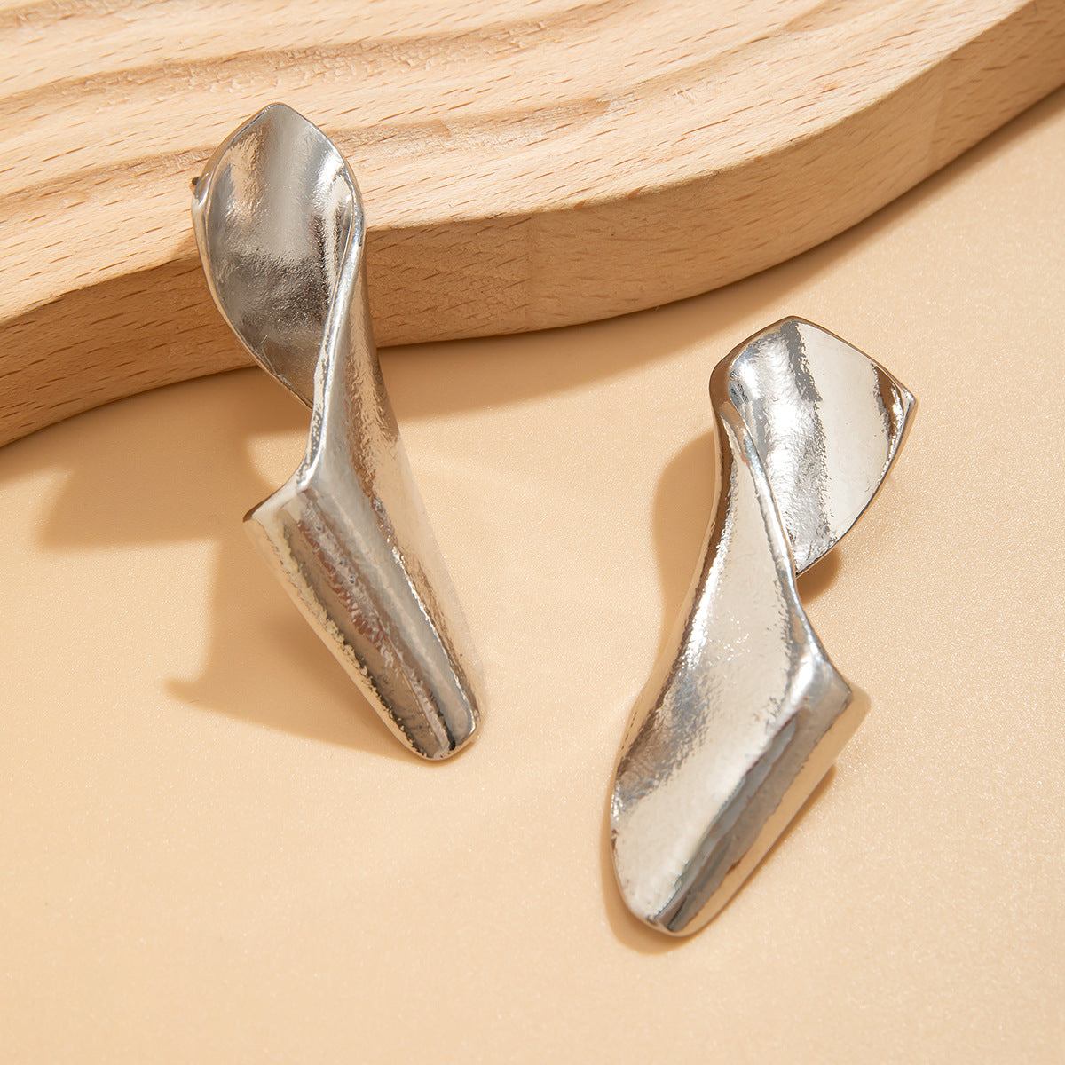 Planderful Vienna Verve Pleated Metal Folding Stud Earrings For Women Versatile Geometric Retro Statement