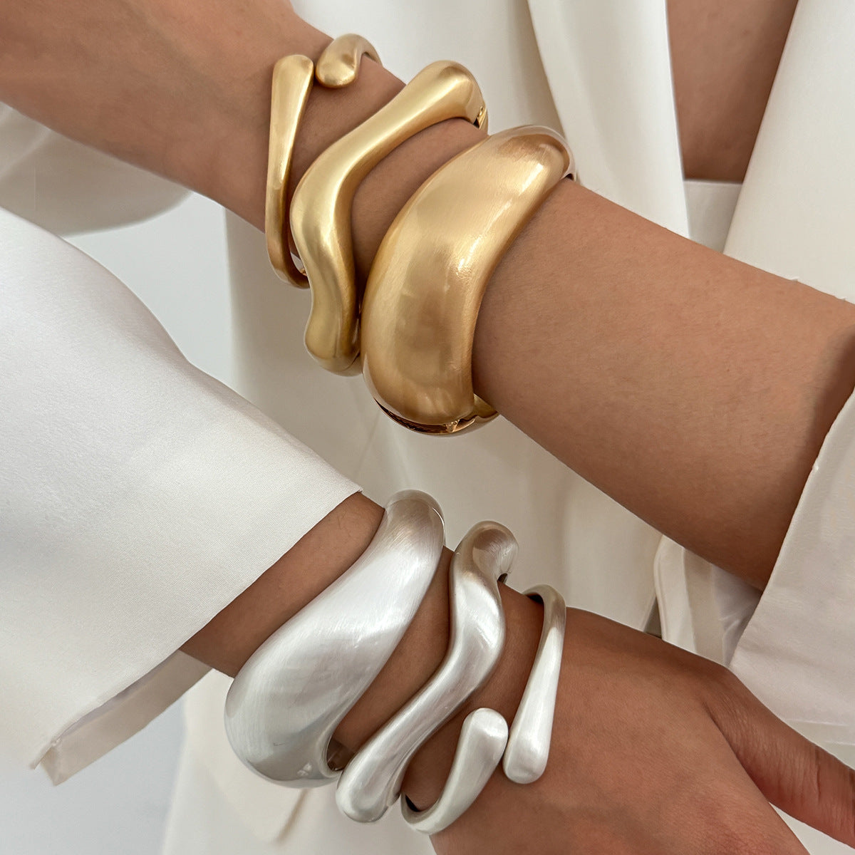 Business Water Drop Spring Buckle Opening Bracelet Smooth Irregular Bracelet