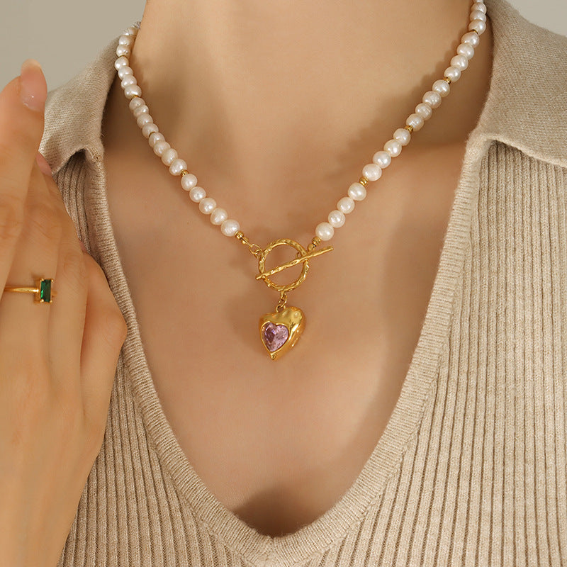 Unique Design Fashion Necklace with Zircon Heart Pendant and Freshwater Pearl Chain