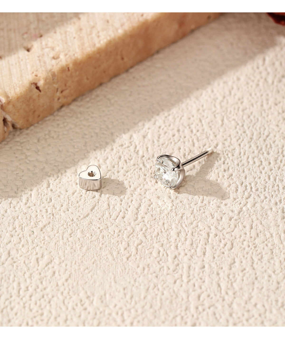 925 Sterling Silver 0.50 ct Moissanite Screw-Back Studs