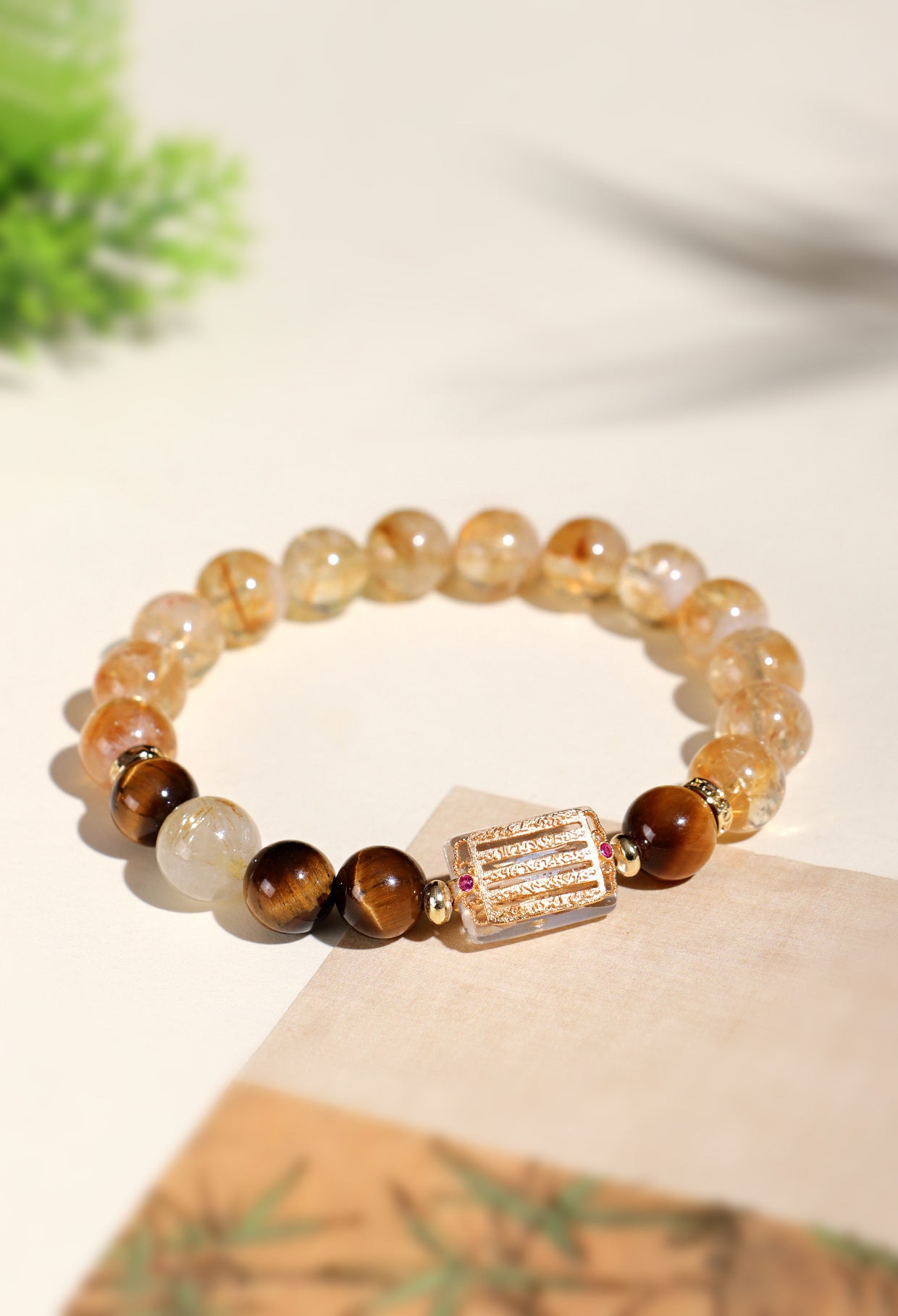 Planderful Fortune's Favor Bracelet – Elegant Crystal Design with Yellow Tiger Eye