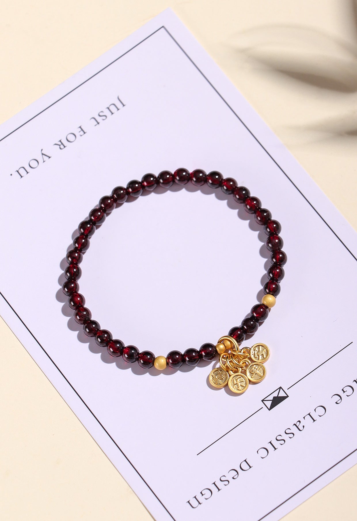 Planderful Fortune's Favor Bracelet – Lucky Garnet Beaded Design