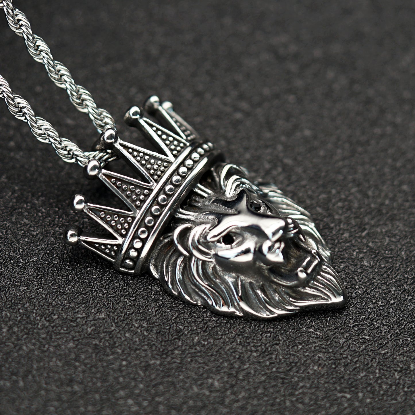 Steel Necklace – Vintage Lion Crown Pendant Hip Hop