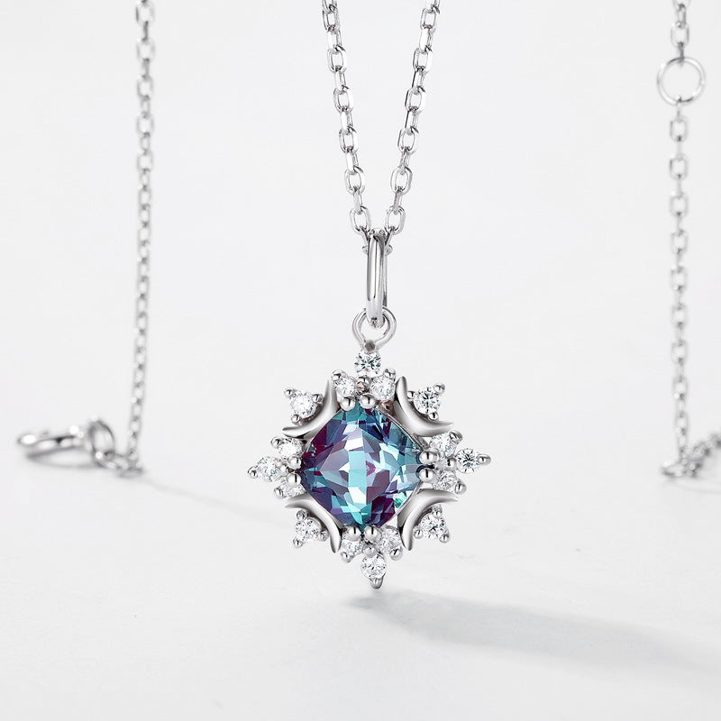 Planderful Jewelry Alexandrite Necklace in Sterling Silver Pendant Clavicle Chain Elegant Gift