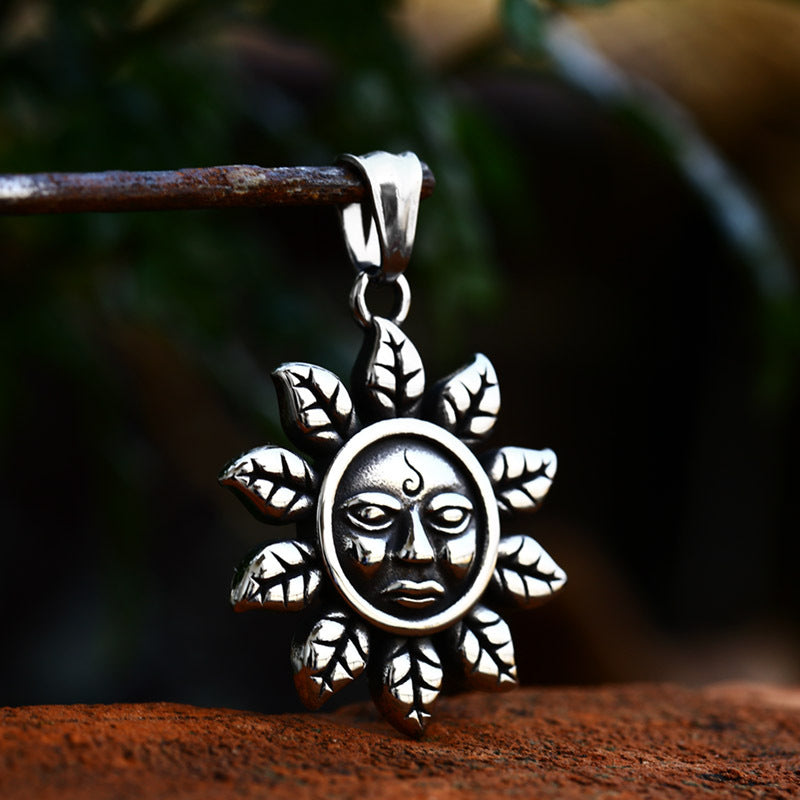 Stylish Retro Sunflower Pendant for Men - European and American Trend in Personalized Stainless Steel Jewelry