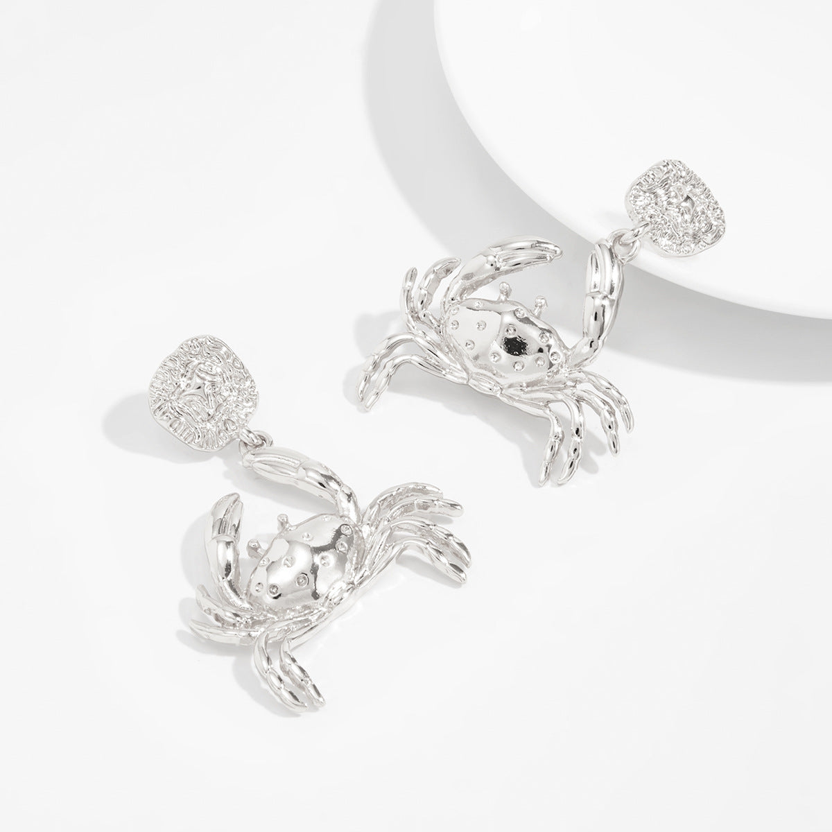 Planderful Lobster Pendant Stud Earrings For Women 3D Ocean Style Design Vienna Verve Collection
