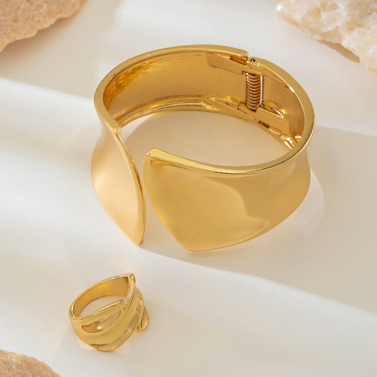 Planderful Vienna Verve Women's Geometric Jewelry Set