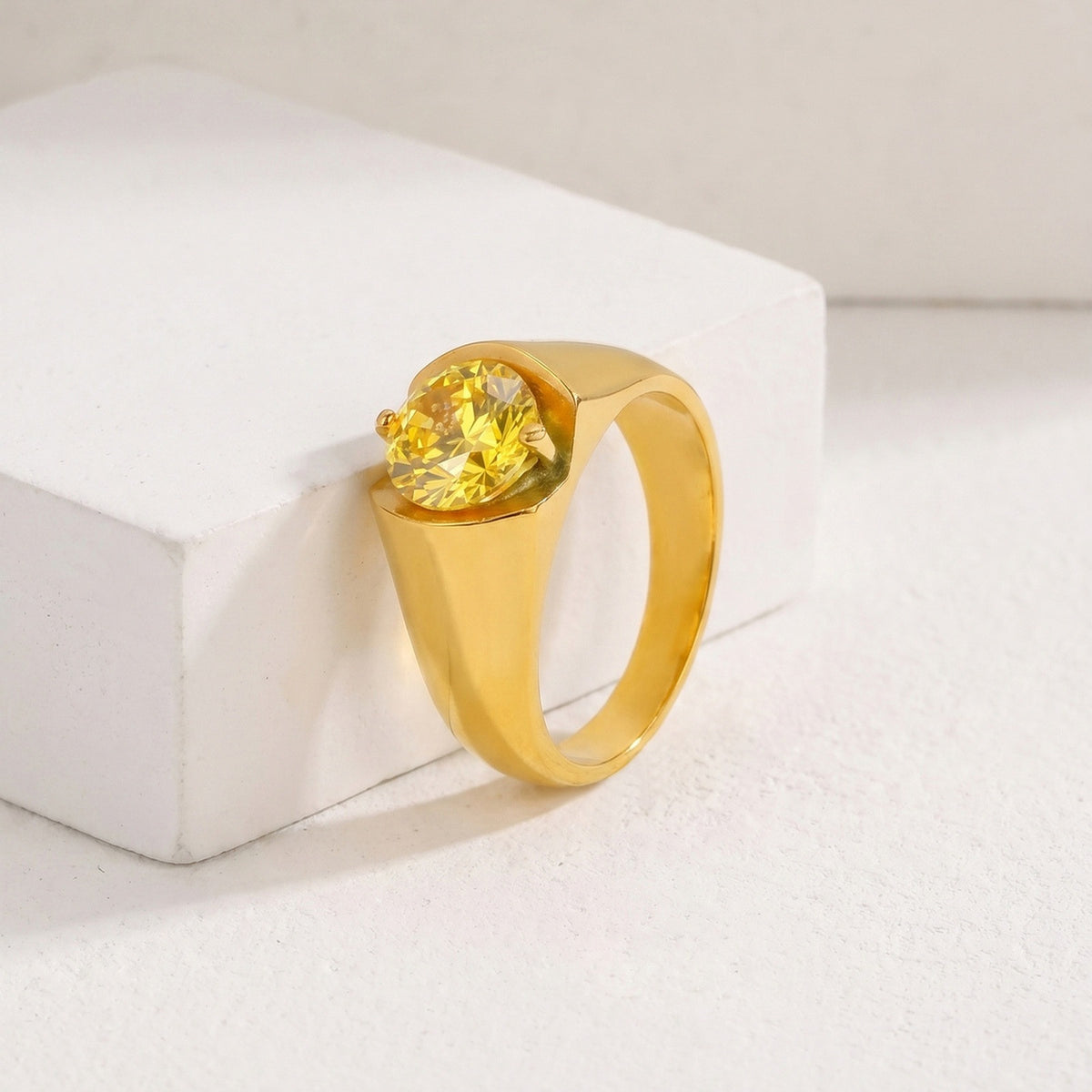 Unisex Zircon Ring – Stainless Steel Zircon Inlay Design – Minimalist