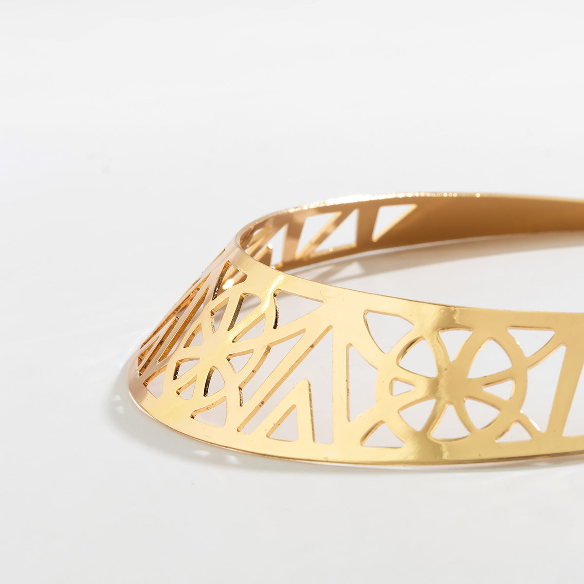 European and American Inspired Ethnic Choker Necklace with Geometric African Collar