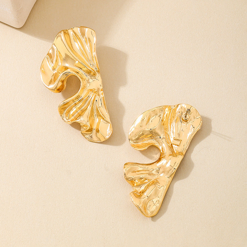 Planderful Vienna Verve Earrings – Stylish Irregular Gold Lace Design