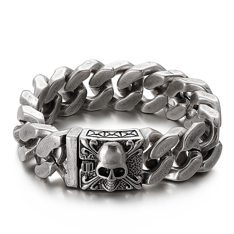 customized titanium steel Cuban link bracelet with men's skull design in European and American style
