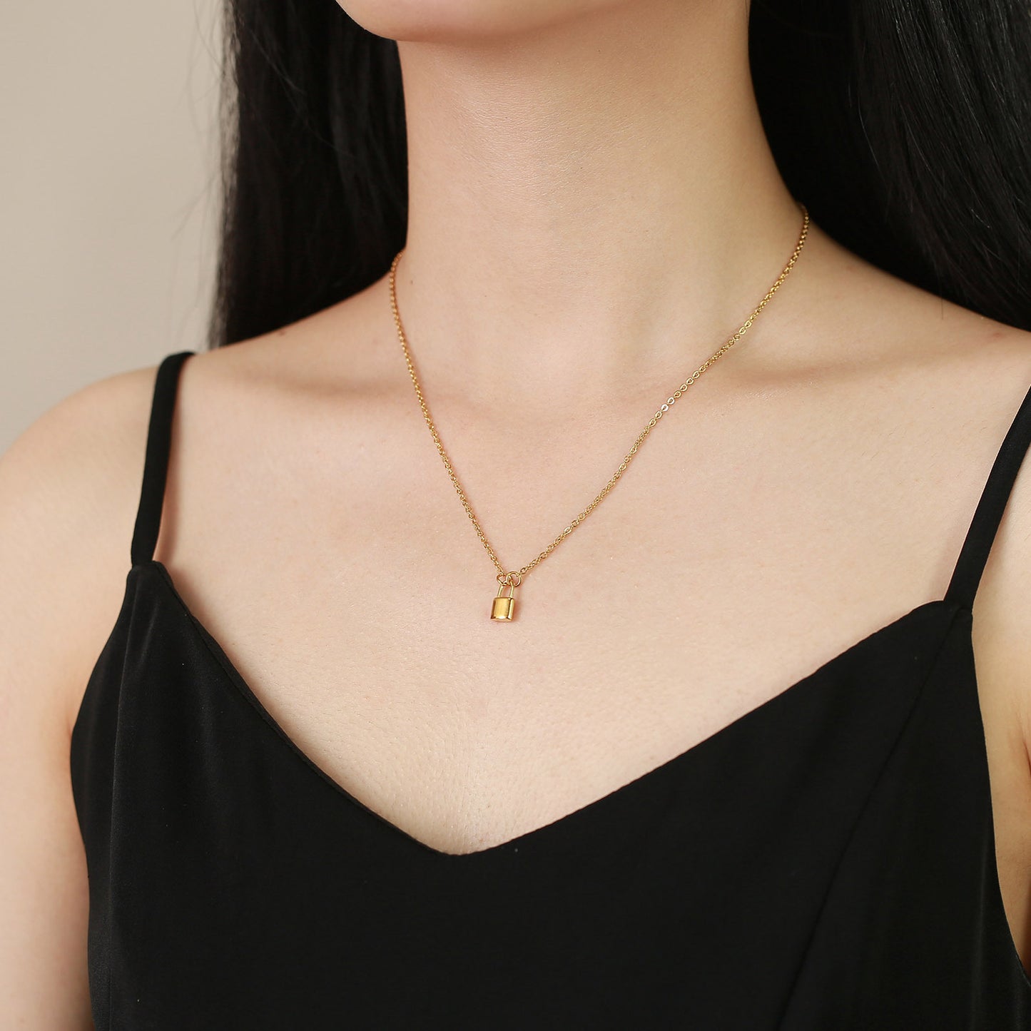 Stainless Steel Small Lock Necklace Gold Women Jewelry Wholesale