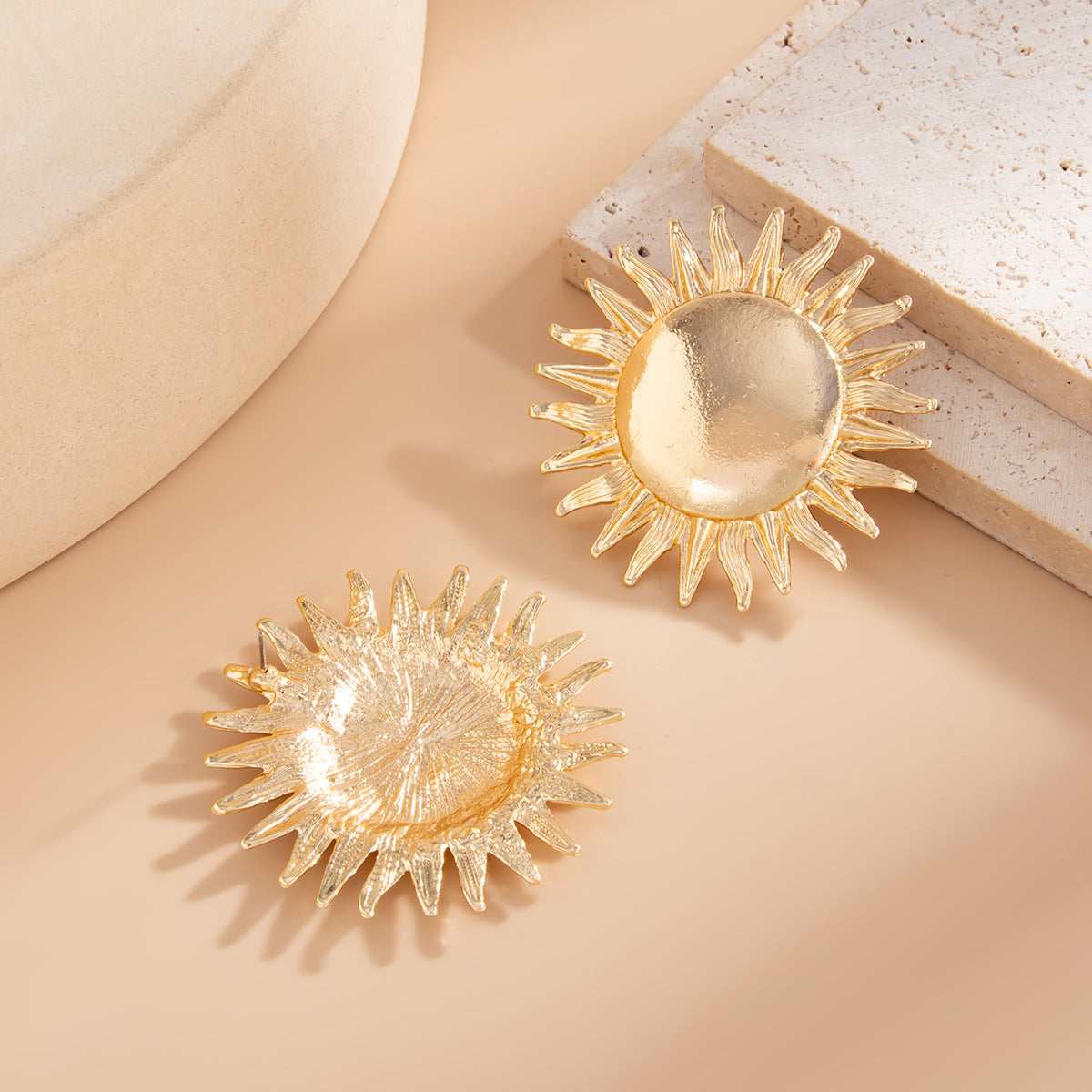 Planderful Vienna Verve Earrings – Elegant Sunflower Design