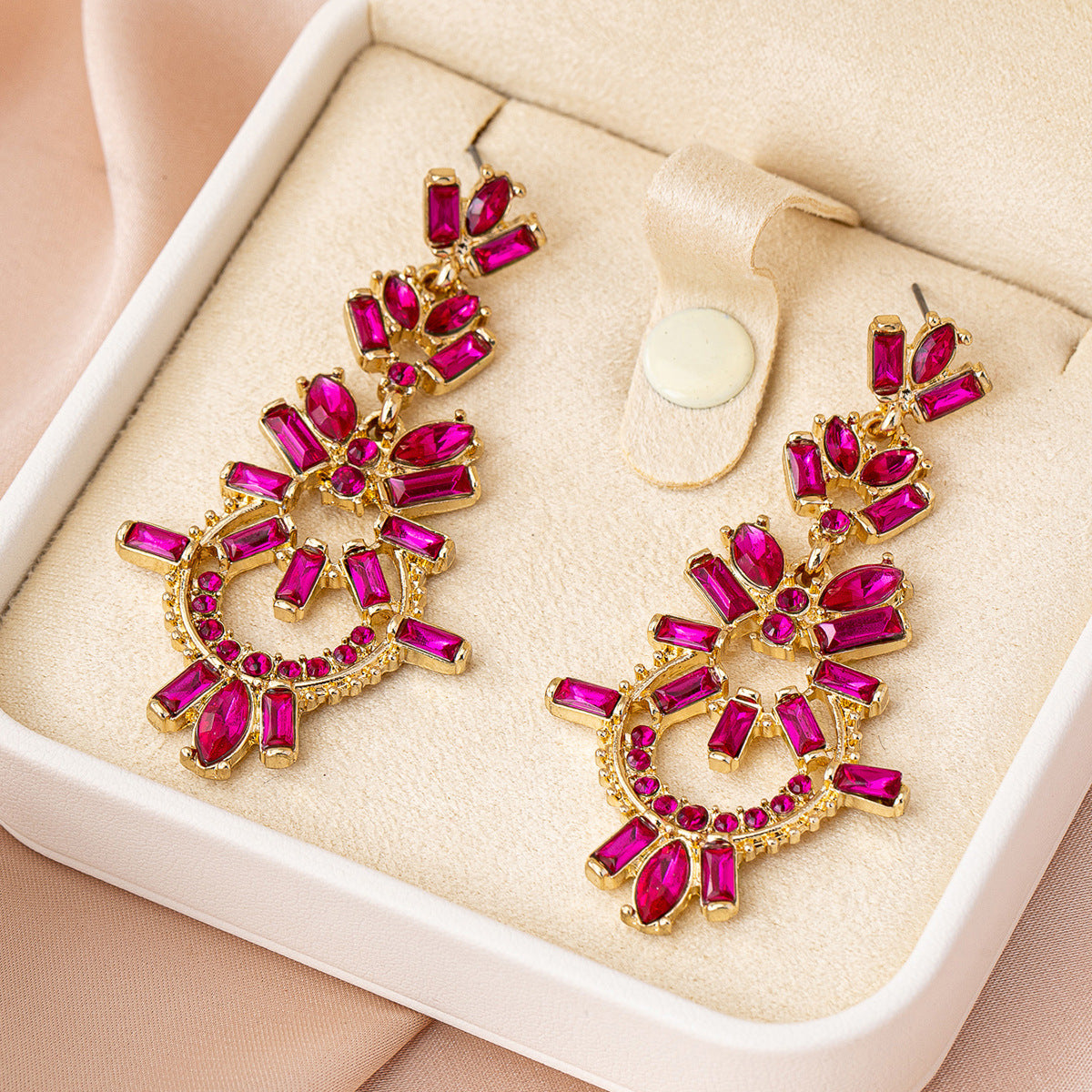 Planderful Vienna Verve Earrings – Luxurious Elegant Design