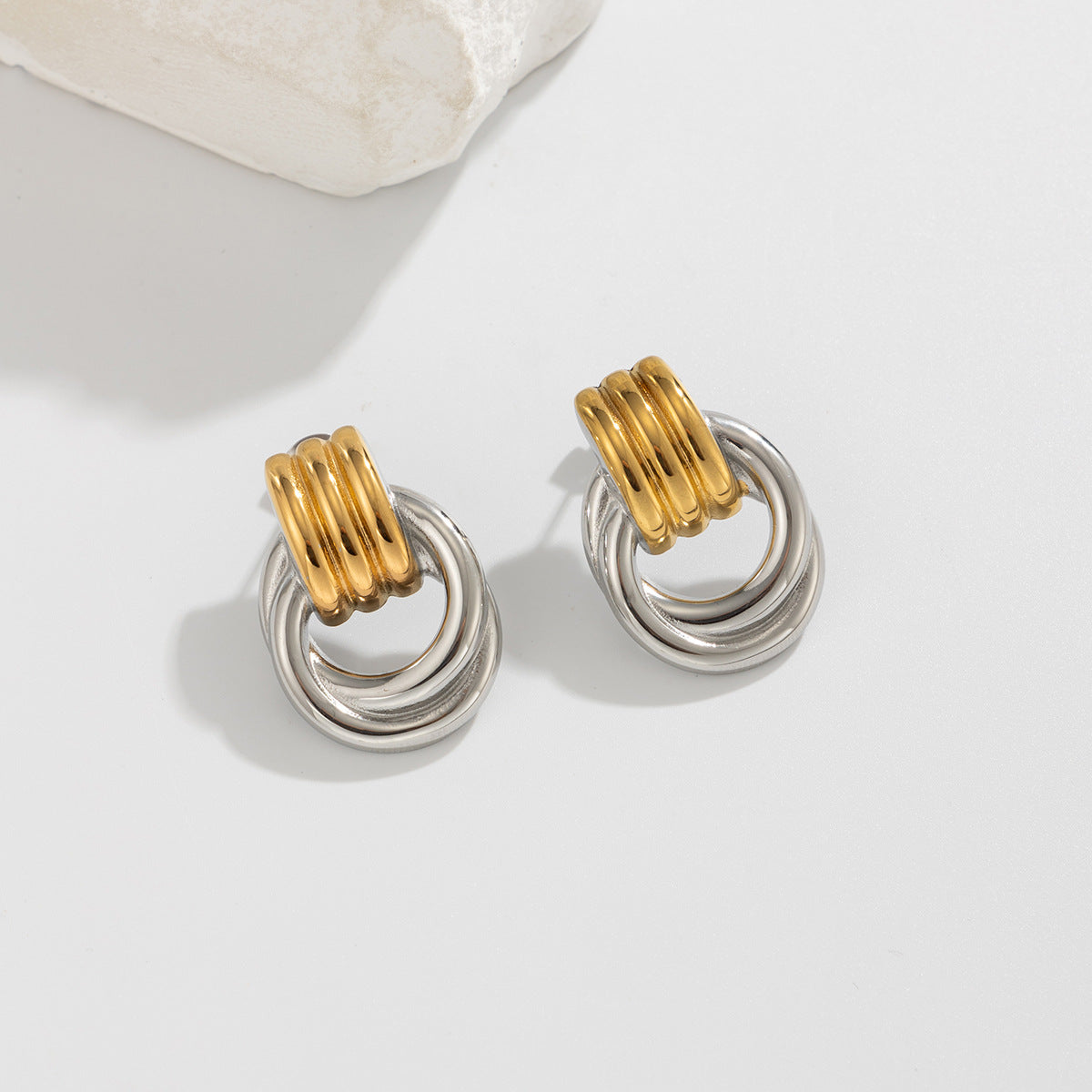 Planderful C Shaped Stainless Steel Ear Clip Earrings with Contrasting Knot Detail For Women Statement Jewelry