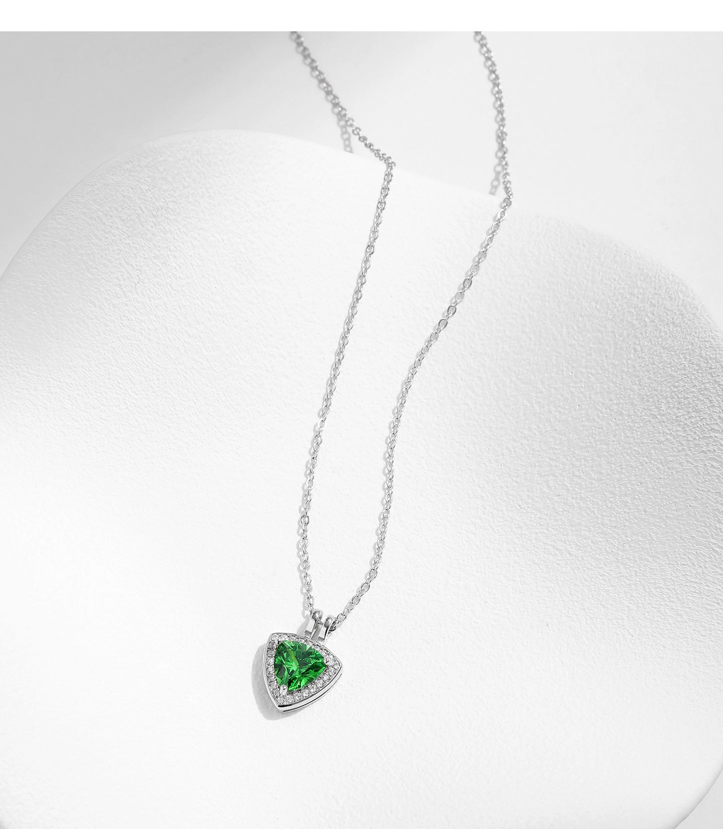 Planderful Collection S925 Sterling Silver French Vintage Delicate Emerald Color Zircon Geometric Pendant Necklace Female – Elegant and Timeless Design