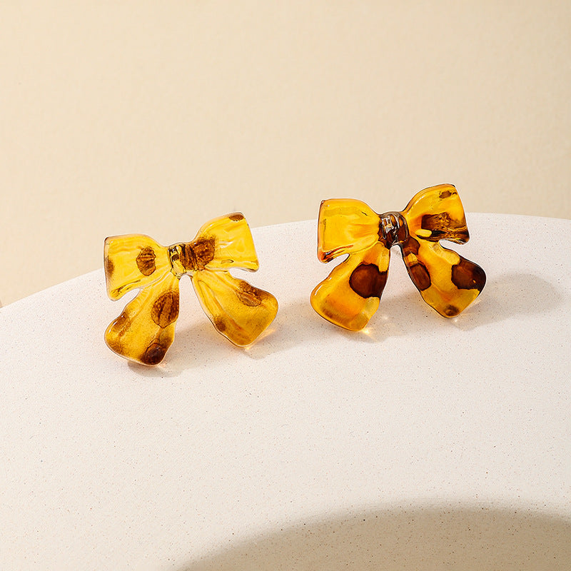 Planderful Vienna Verve Bow Stud Earrings – Fashionable Acrylic Leopard Print