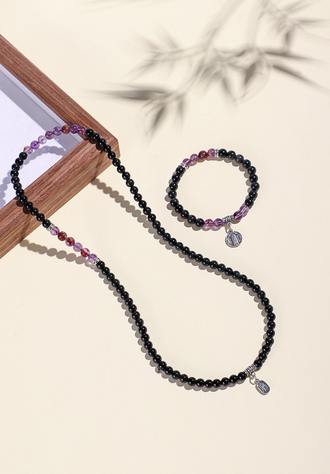 Planderful Fortune's Favor Bracelet – Obsidian Luck and Retro Elegance