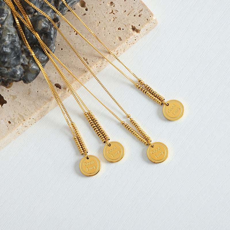 Luxurious Custom Circular Pendant Collarbone Necklace - Elegant Women's Jewelry