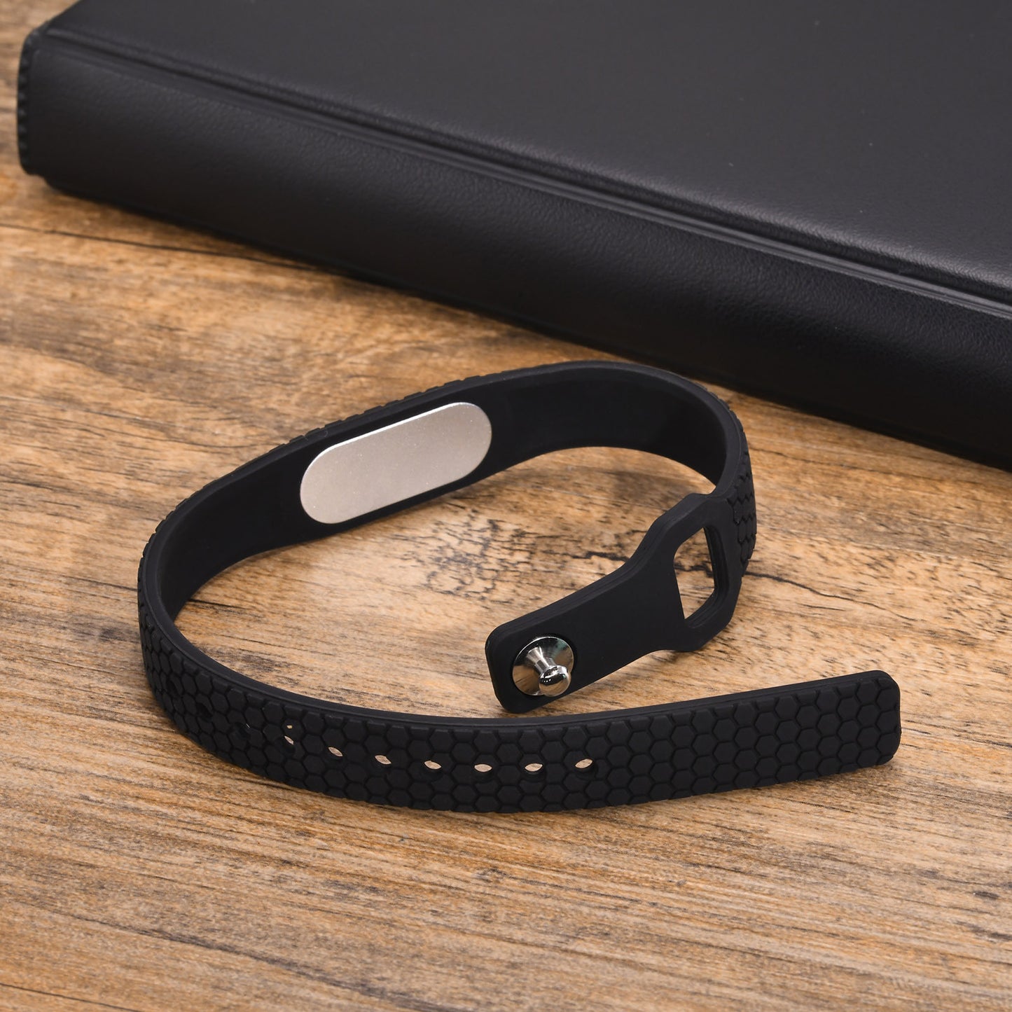 Europe America Silicone Strap Bracelet Black White Men's Accessories