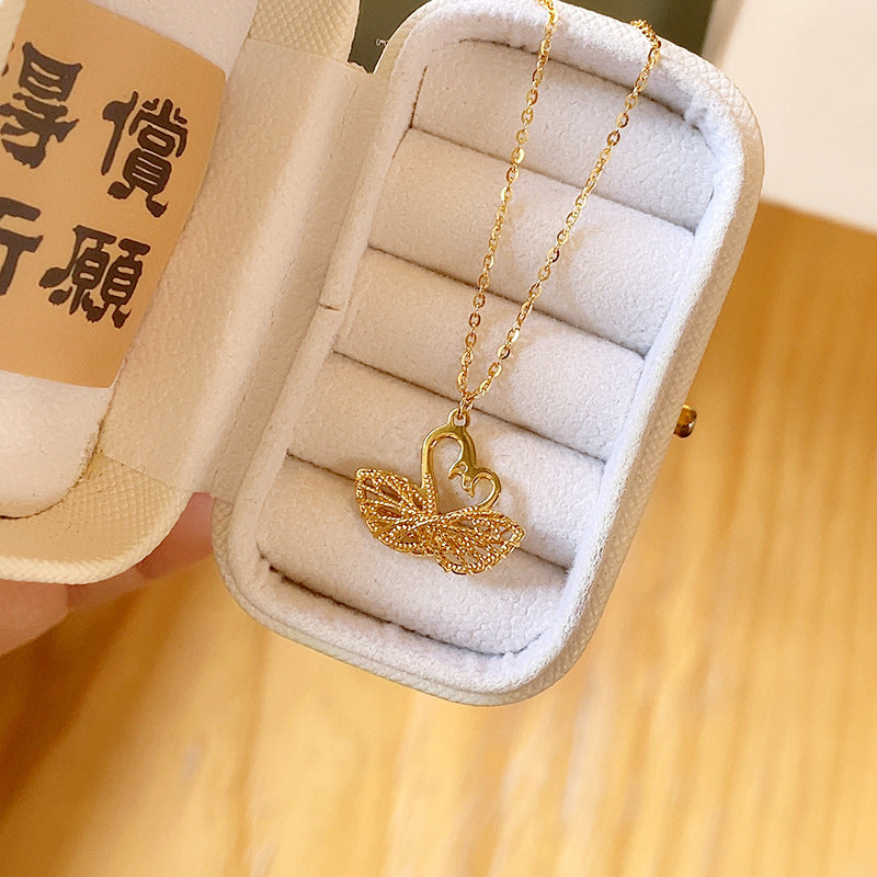 S925 Sterling Silver Swan Necklace Women's Heart Design