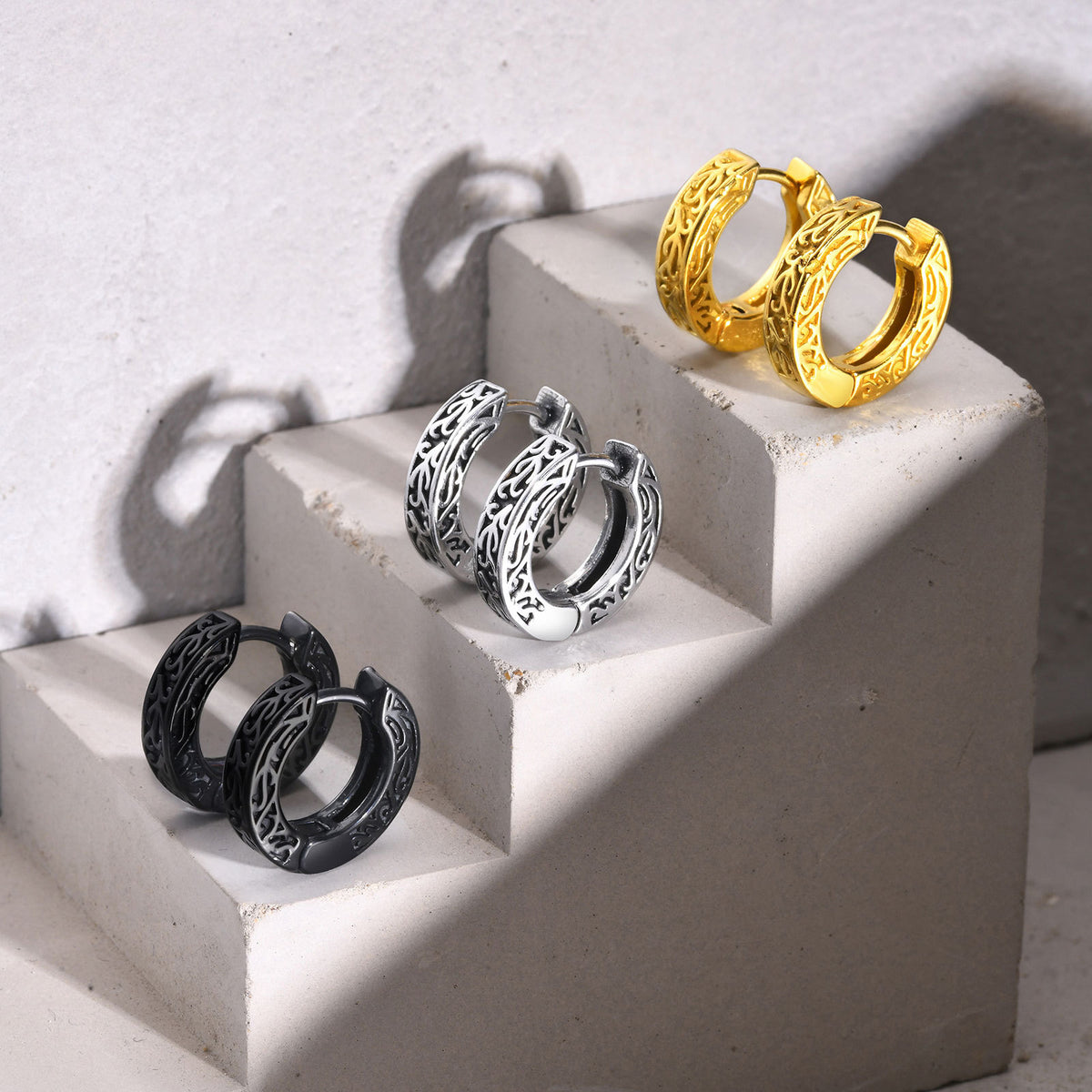 Filigree Huggie Hoop Earring — Single, 3 Finishes
